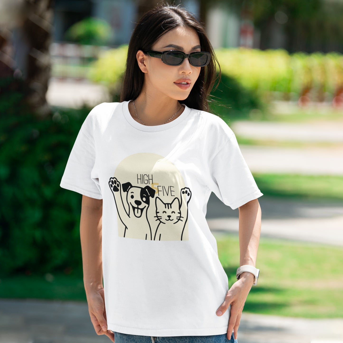 High Five Cat & Dog T-Shirt – Fun & Friendly Animal Lover Tee