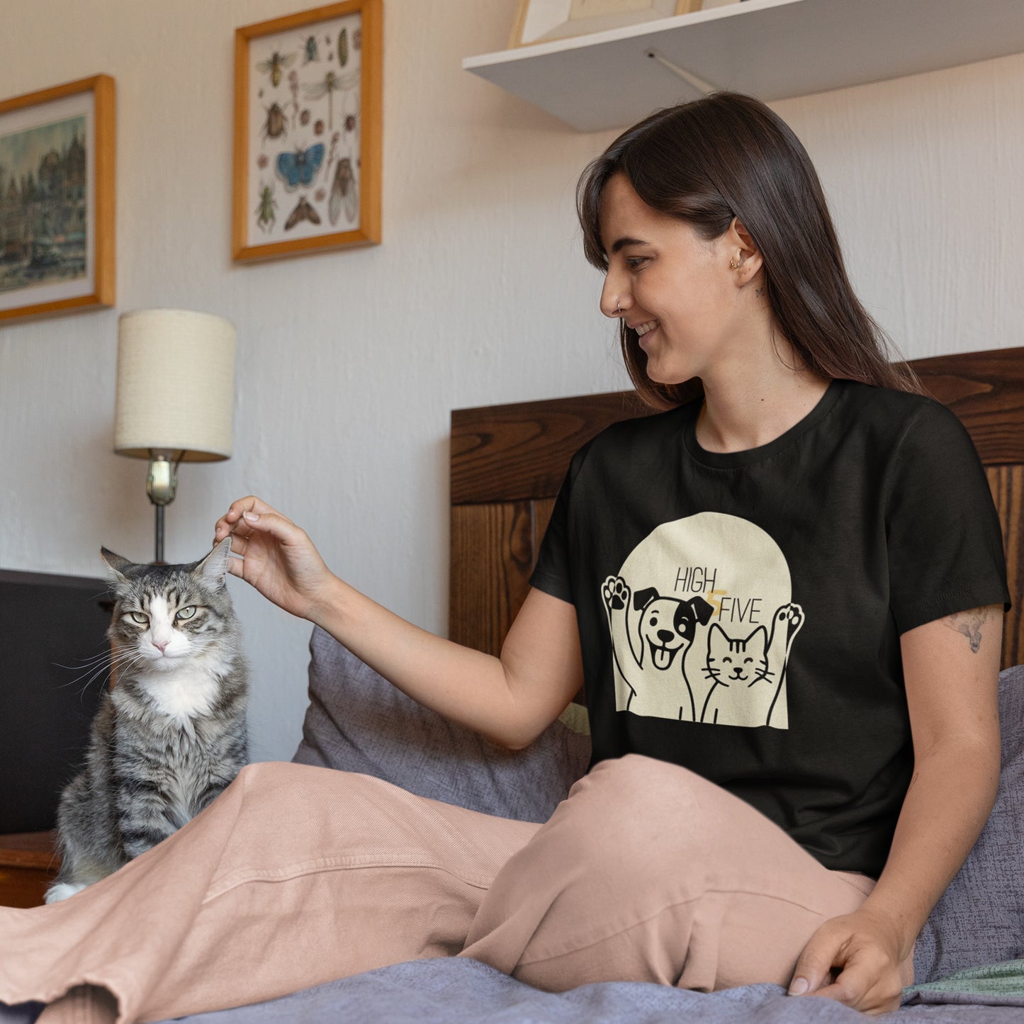 High Five Cat & Dog T-Shirt – Fun & Friendly Animal Lover Tee