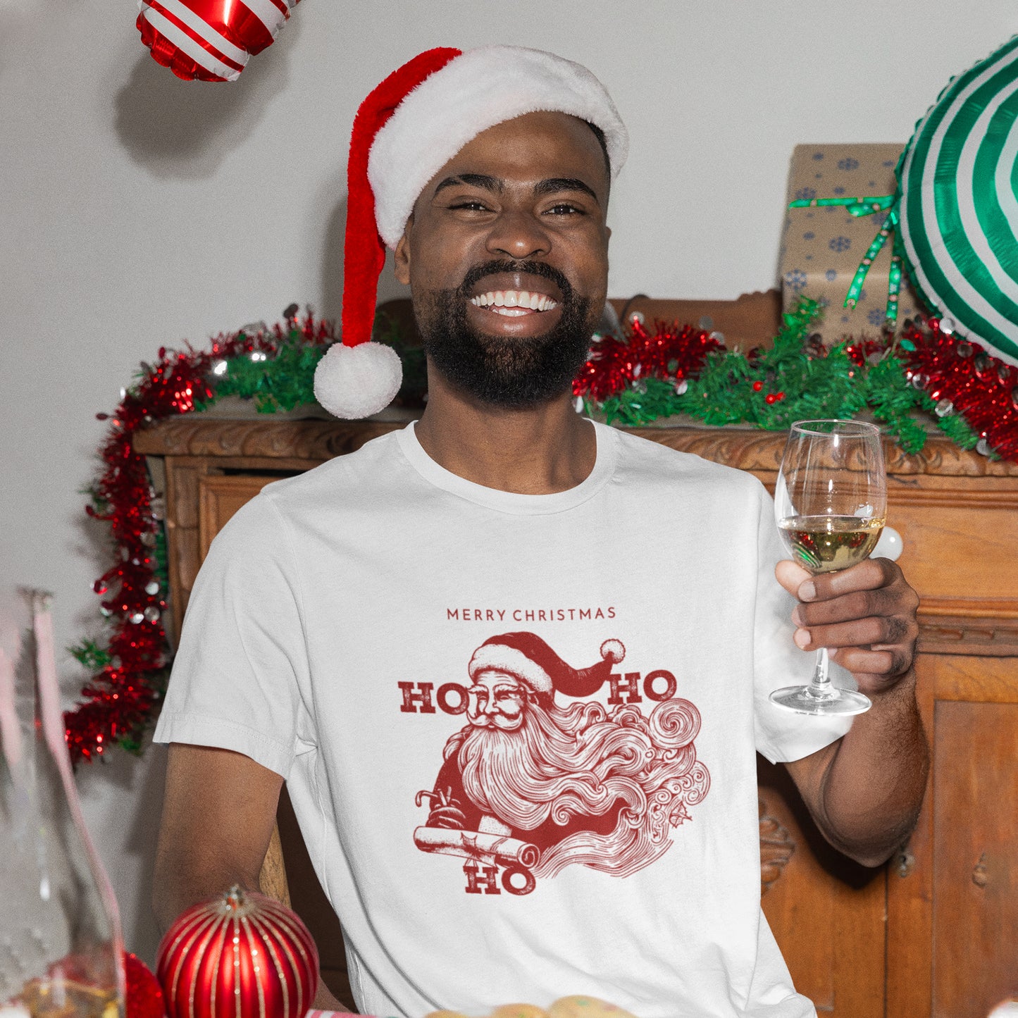 Vintage Santa Claus "Ho Ho Ho" Christmas T-Shirt – Retro Merry Christmas Holiday Tee