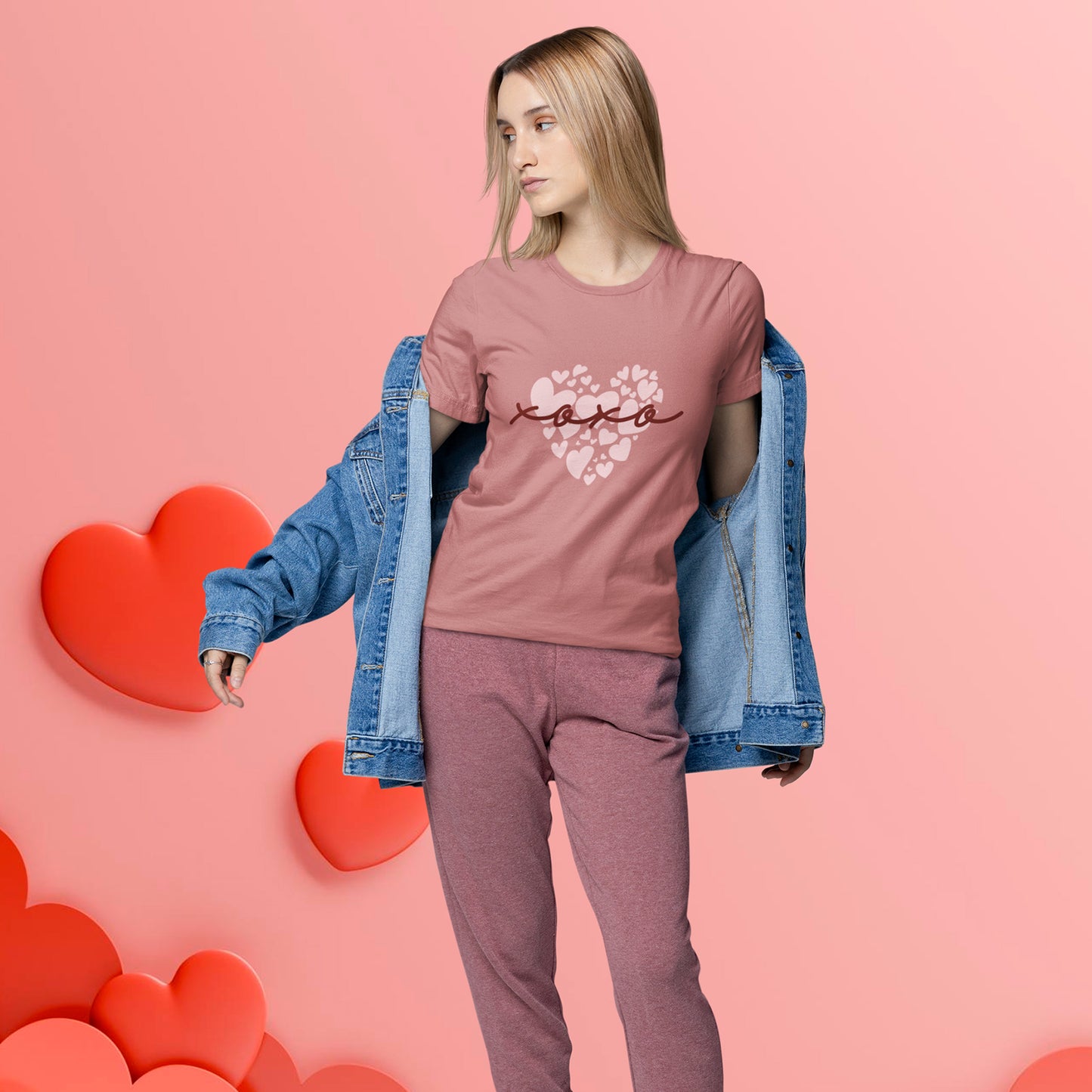 XOXO Love T-Shirt – Cute Heart Design Romantic Valentine Shirt