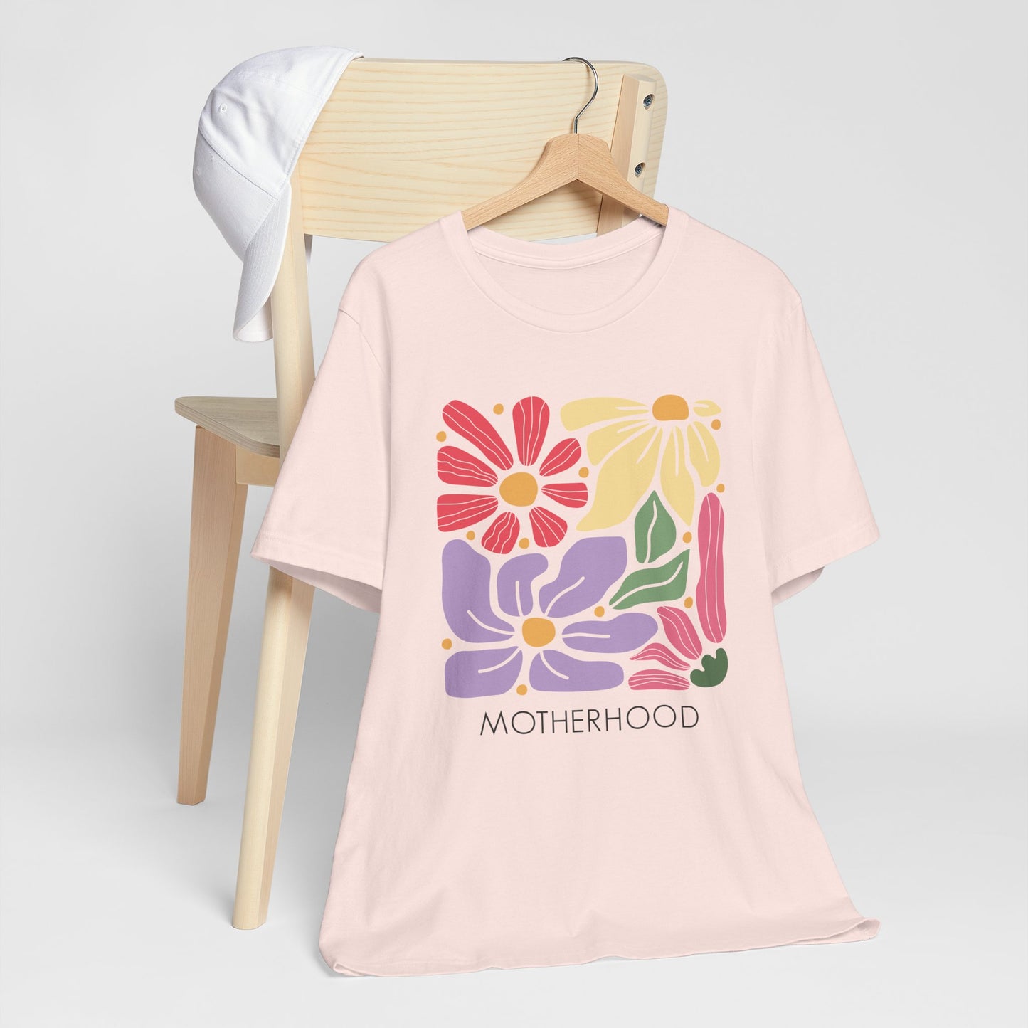 Retro Floral Motherhood Shirt – Cute Aesthetic Mom T-Shirt